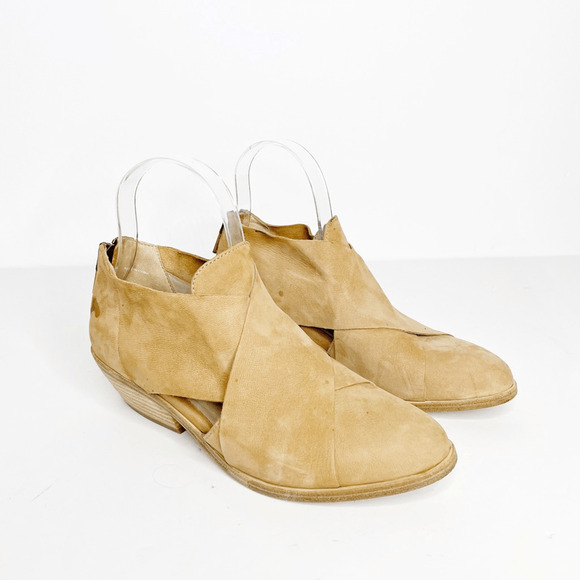 Eileen Fisher Cluster Cut Out Bootie Earth Tan Leather Crisscross Ankle Womens 6 - Picture 1 of 7